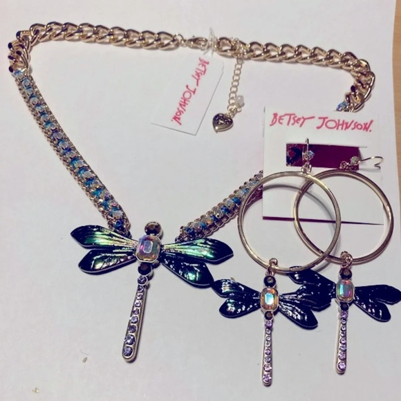 BETSEY JOHNSON SET Hoop Dragonfly Earrings & Matching Necklace AB Crystals NWT - Picture 8 of 13